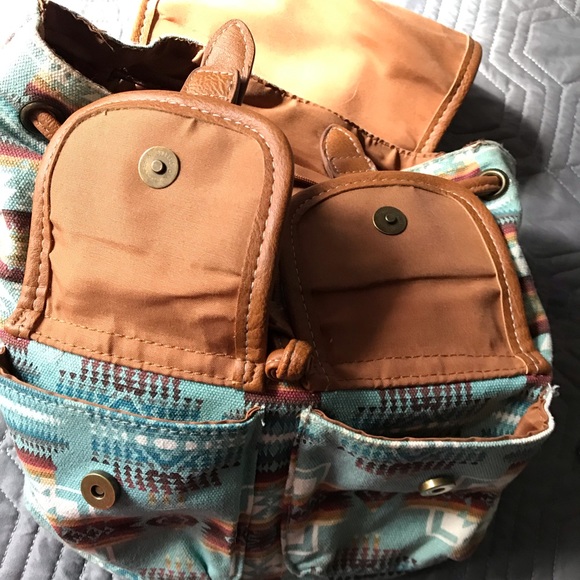 SOLD Tribal Print Charlotte Russe Backpack - Picture 5 of 5